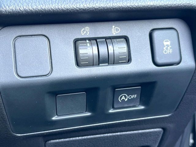 �y�A�C�h�����O�X�g�b�v�z�ԐM����a�؂Œ�Ԃ����ۂɃG���W�����~���A���ʂȔR���̏����}���܂��B�R��������ی�ɂȂ���@�\��G���W���̓u���[�L�𗣂��΍Ďn�����܂��B