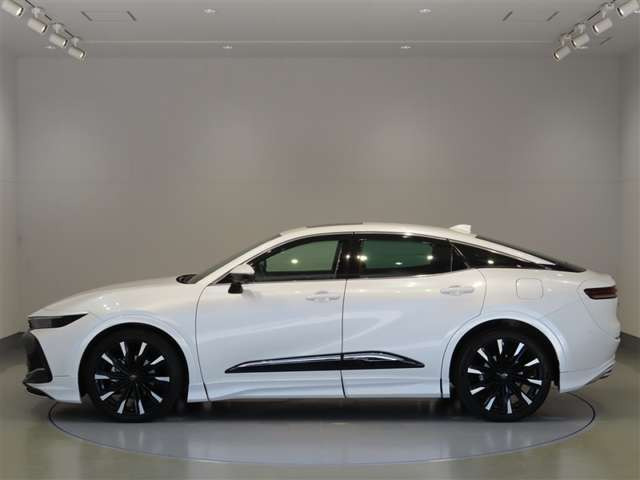 クラウンクロスオーバー2.4 RS アドバンスト E-Four advanced 4WD