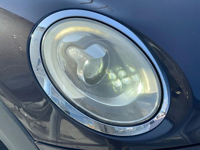 ��LED�w�b�h���C�g:��ԑ��s�����ǍD�Ȏ��E���m�ۂ����S���ĉ^�]�ł��鍂�P�xLED�w�b�h���C�g�𑕔�!�_�����x�������A����d�͂��}�����Ă��܂��B