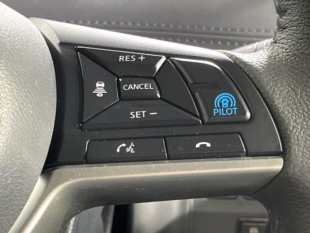 �y�v���p�C���b�g�z�������H�ł̒��������s���y��!!�a�؎��Ə��񑖍s�̃V�[���ŁA�A�N�Z���E�u���[�L�E�X�e�A�����O�������Ő��䂵�A�������^�]�̕��S���y�����Ă���܂���