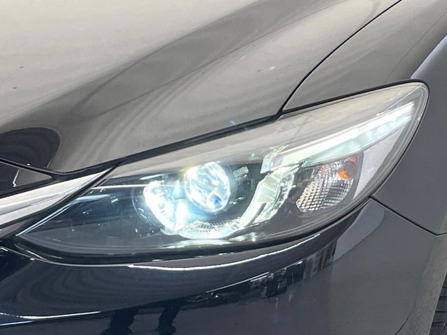 �yLED�w�b�h���C�g�z���V����ԑ��s�����ǍD�Ȏ��E���m�ۂ����S���ĉ^�]�ł��鍂�P�xLED�w�b�h���C�g�𑕔�!�_�����x�������A����d�͂��}�����Ă��܂��B