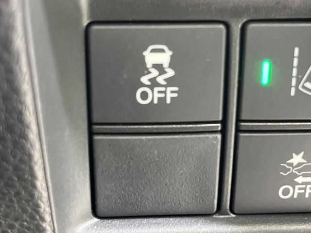 �y������h�~���u�z�ԗ��̉���������m����ƁA�����I�Ɏԗ��̐i�s������ۂ悤�Ɏԗ��𐧌䂵�܂��B�J�̓��ȂǊ���₷���H�ʏ󋵂ł����S�ȉ^�]���\�ł��B