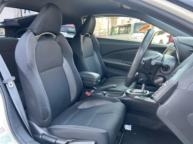 ドライバーによって運転しやすいポジションは異なり、あの車はどうなのか不安なこともありますよね。気になるお車は店頭で乗り込んでご確認いただけます♪