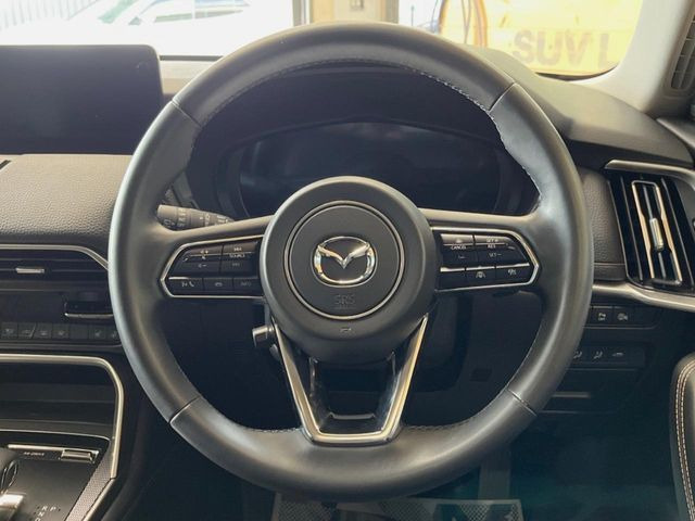 �y�����v�����X�e�A�����O�z�㎿�Ȋv���g�p���邱�ƂŁA��ɂ����������݂ƂĂ��^�]���₷���n���h���ł���