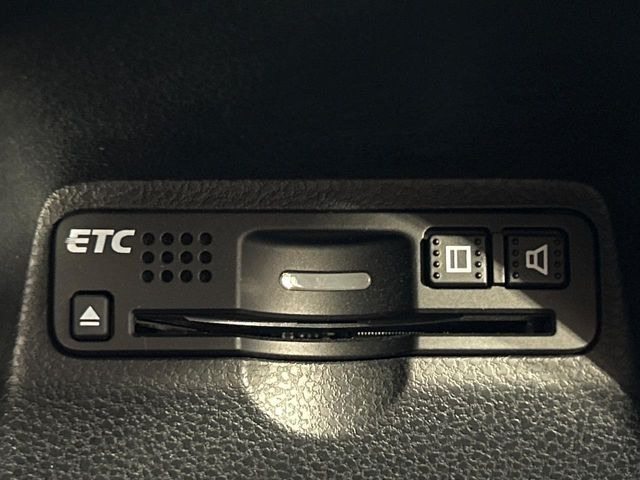 【ETC】高速道路の料金所をストレスなく通過!話題のスポットやサービスエリアに多い「スマートIC」利用時は必須のアイテムです。当店でセットアップを実施、ご納車当日からすぐにご利用いただけます!