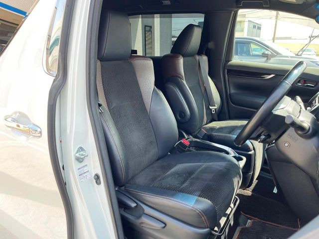 �y�n�[�t���U�[�V�[�g�z�������ƍ���S�n�𗼗������l�C�̃V�[�g���w�ʁE���ʂ̃t�@�u���b�N�f�ނ́A�ʋC���̗ǂ��⊊��ɂ����ɗD��Ă��܂��B�C���╞���ɍ��E���ꂸ���K�ɂ���肢�������܂��B