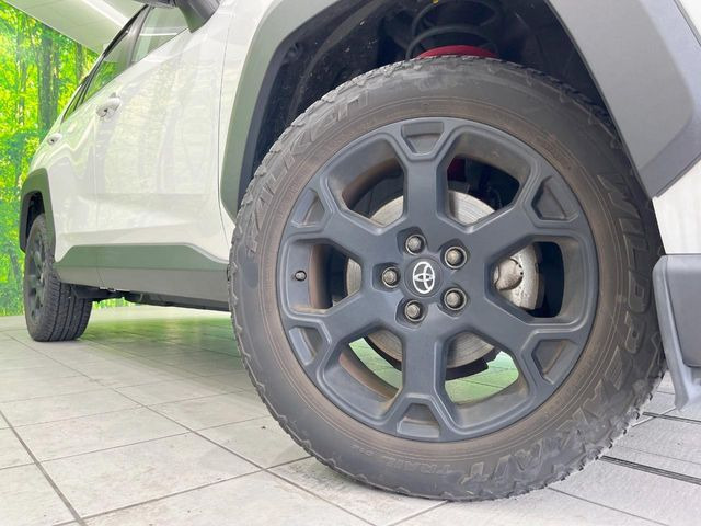 �y����18�C���`�A���~�z�C�[���z�O�ςɃ}�b�`���������A���~�z�C�[���𑕒����Ă���܂��B�e��ЊO�A���~�z�C�[����A�X�^�b�h���X�^�C�����戵�����Ă���܂��B���񂲑��k����������