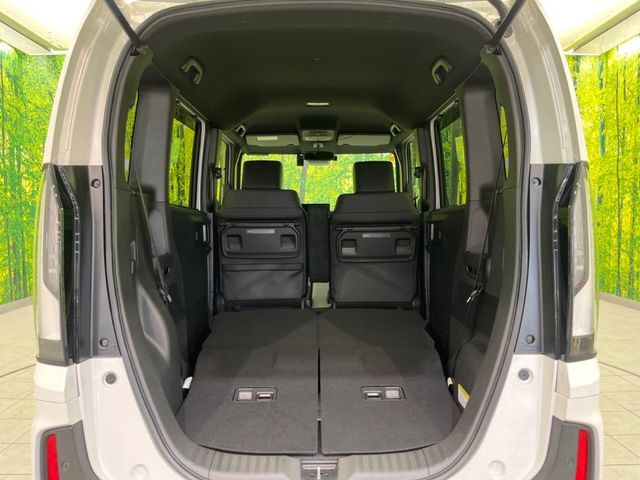 ���ڃV�[�g�͑O��X���C�h���\�ł��B���ɉ�����Α������L������������A�O�ɋl�߂�Α傫�ȃ��Q�b�W�X�y�[�X���m�ۂł��܂��B�V�[���ɉ����Ďg�������ł��邩��Ƃ��Ă��֗��ł���