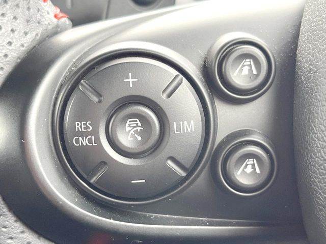 ���A�N�e�B�u�N���[�Y�R���g���[��:�O�̎ԂƂ̎Ԋԋ��������ɂƂ�A��葬�x�Ŏ������s���Ă���鎟����̃N���[�Y�R���g���[��!��ɍ������H�⎩���Ԑ�p���H�Ŏg�p����֗��ȋ@�\�ł�!