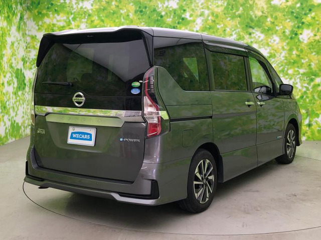 セレナ1.2 e-POWER ハイウェイスターV