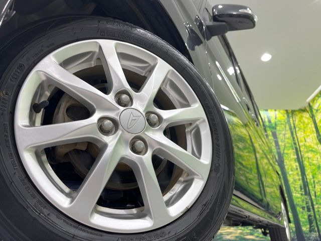 �y����14�C���`�A���~�z�C�[���z�O�ςɃ}�b�`���������A���~�z�C�[���𑕒����Ă���܂��B�e��ЊO�A���~�z�C�[����A�X�^�b�h���X�^�C�����戵�����Ă���܂��B���񂲑��k����������