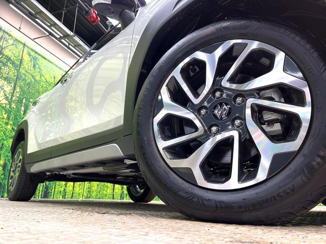 �y����16�C���`�A���~�z�C�[���z�O�ςɃ}�b�`���������A���~�z�C�[���𑕒����Ă���܂��B�e��ЊO�A���~�z�C�[����A�X�^�b�h���X�^�C�����戵�����Ă���܂��B���񂲑��k����������