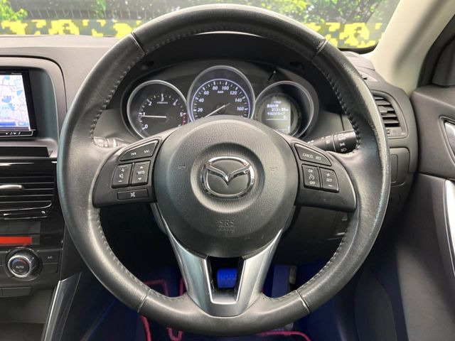 �y�����v�����X�e�A�����O�z�㎿�Ȋv���g�p���邱�ƂŁA��ɂ����������݂ƂĂ��^�]���₷���n���h���ł���