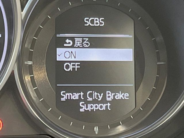 �y�X�}�[�g�V�e�B�u���[�L�T�|�[�g�z�ᑬ���s���ɑO���̎ԗ�����F�����A�Փ˂������Ȏ��͌x��ƃu���[�L�ŏՓˉ���Ɣ�Q�y�����A�V�X�g�B�����S�Ƀh���C�u�����y���݂��������܂��B