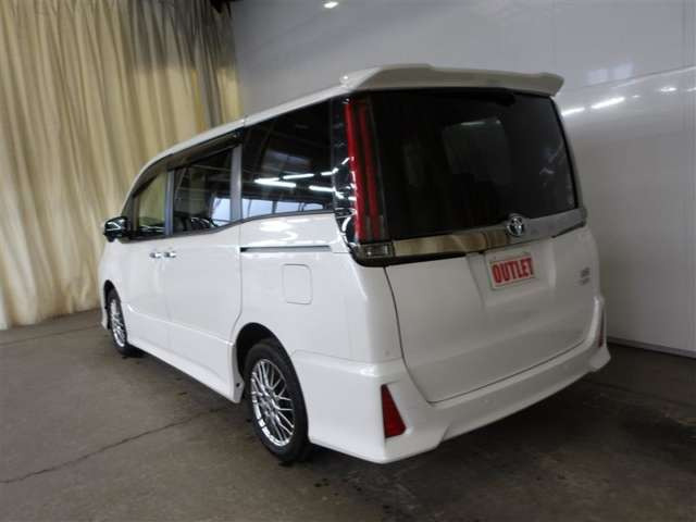 ノア1.8 ハイブリッド Si W×B II