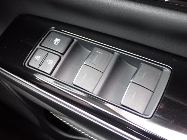 ���̊J�͓d��(�p���[�E�B���h)�ɂȂ�܂��̂ŁA�֗��ł���ˁB