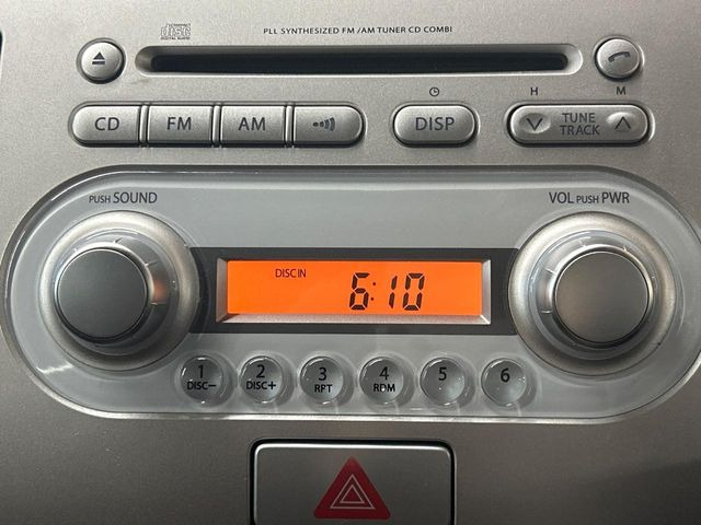 お好きな音楽を車内でお楽しみいただけます♪スピーカー交換・ウーハー追加などの音質向上や、最新ナビ・後席モニター等の取り付けも是非ご相談ください!