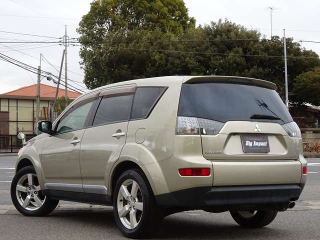 アウトランダー2.4 24G 4WD