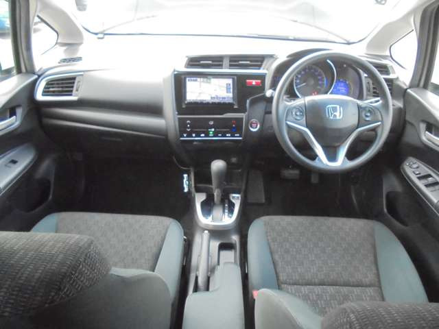 フィット1.3 13G Fパッケージ