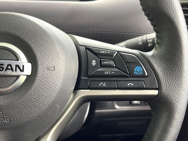 �y�v���p�C���b�g�z�������H�ł̒��������s���y��!!�a�؎��Ə��񑖍s�̃V�[���ŁA�A�N�Z���E�u���[�L�E�X�e�A�����O�������Ő��䂵�A�������^�]�̕��S���y�����Ă���܂���