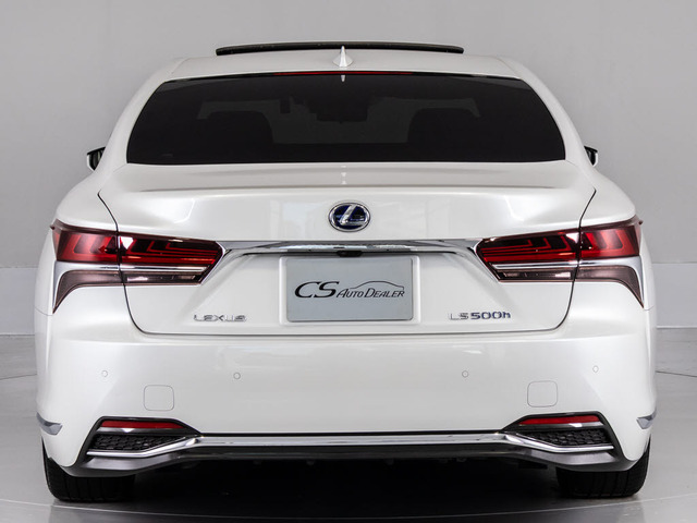 エアロカスタムや流行りのガラス系ボディコーティングもご注文可能です!