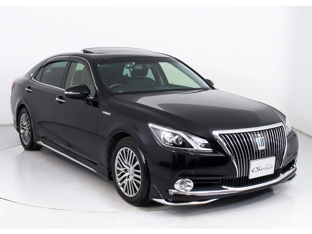 フルエアロが装着されています!お好みはいかがですか?今付いているデザイン以外にも、各ブランドのエアロを格安にてお取付け出来ます!又、エアロを外してノーマル状態にする事も出来ます!!