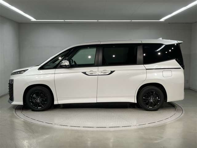 ヴォクシー1.8 ハイブリッド S-G ウェルキャブ車いす仕様車タイプI 車いす1名 ショートスロープ