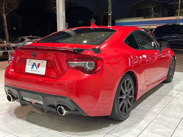 ☆全国のネクステージからお取り寄せが可能※!遠方の店舗に展示してあるクルマが気になる場合も、最寄りの店舗でご覧いただくことが可能です!是非私たちに要望をお聞かせください!※別途費用