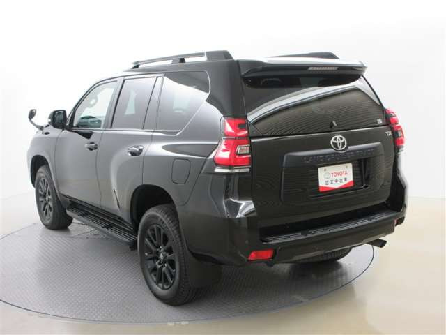 ランドクルーザープラド2.7 TX Lパッケージ マットブラック エディション 4WD