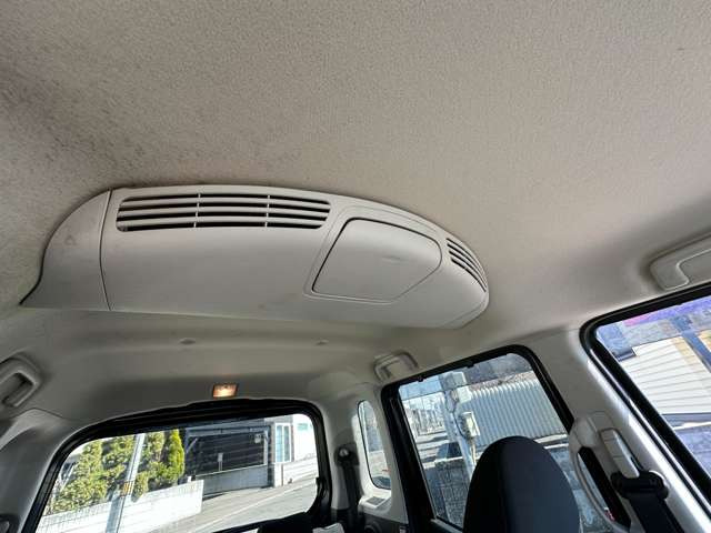 ���X�܂œ��ЃX�^�b�t���S�����߂Ĕ��������e�i���X�v���܂�!