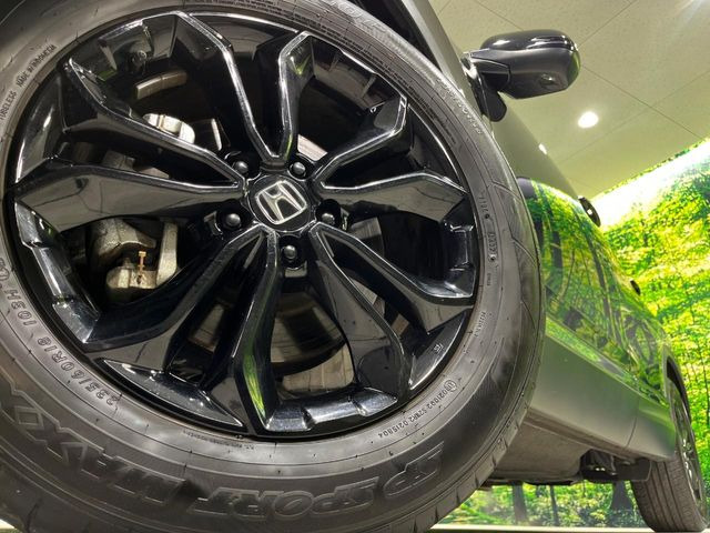 �y����18�C���`�A���~�z�C�[���z�O�ςɃ}�b�`���������A���~�z�C�[���𑕒����Ă���܂��B�e��ЊO�A���~�z�C�[����A�X�^�b�h���X�^�C�����戵�����Ă���܂��B���񂲑��k����������