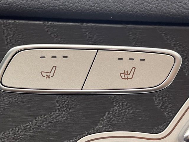●シートヒーター&ベンチレーション:冬は冷たく・夏は熱くなりやすいレザーシートのデメリットを軽減してくれます♪季節を問わず快適にお乗りいただけます♪
