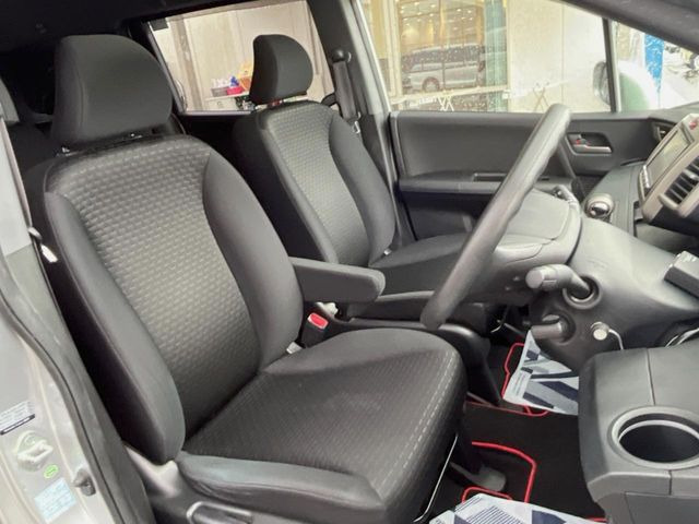 �^�]�Ȃ܂��ɂ͏\���ȃX�y�[�X������A�啿�ȕ��ł��������^�]���Ă�����������ł��B