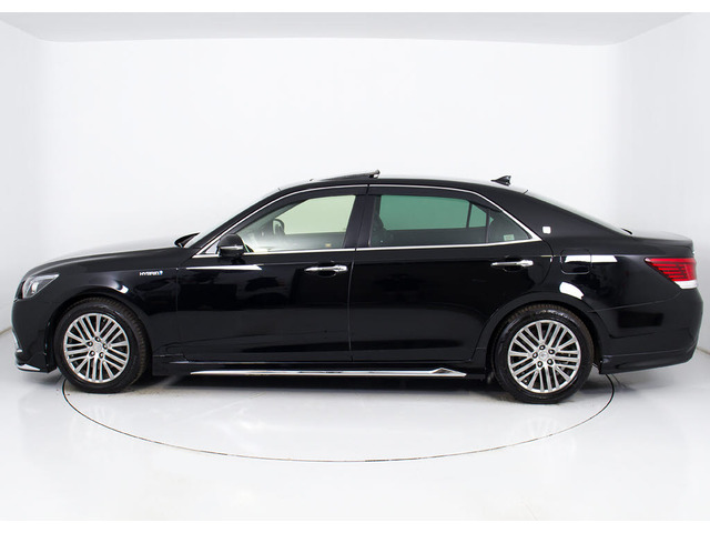 フルエアロが装着されています!お好みはいかがですか?今付いているデザイン以外にも、各ブランドのエアロを格安にてお取付け出来ます!又、エアロを外してノーマル状態にする事も出来ます!!