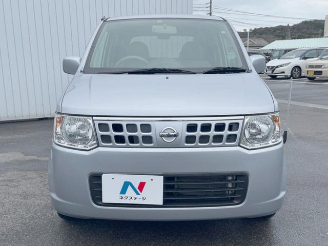 弊社では、全車『修復歴なし』のお車のみ取り扱っております。専任バイヤーによる厳選した仕入れの後、入庫後の車両チェックを行い、ネクステージが認定した高品質な中古車をご提供しております。