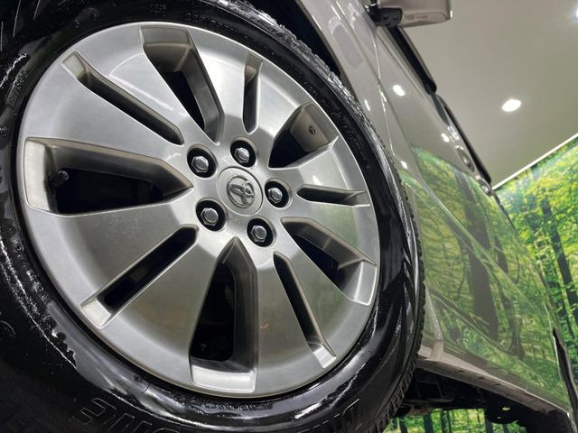 �y����17�C���`�A���~�z�C�[���z�O�ςɃ}�b�`���������A���~�z�C�[���𑕒����Ă���܂��B�e��ЊO�A���~�z�C�[����A�X�^�b�h���X�^�C�����戵�����Ă���܂��B���񂲑��k����������