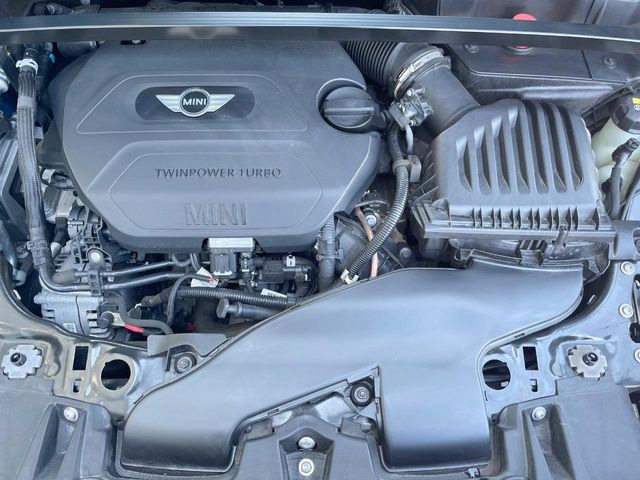 �����X�ł́A�e���[�J�[�̐�p�f�f�e�X�^�[�𓱓��B���Ǝ��i�����e�N�j�J���X�^�b�t���풓���Ă���܂��̂ŁA������̍ۂɂ����S���Ă����p���������܂��B