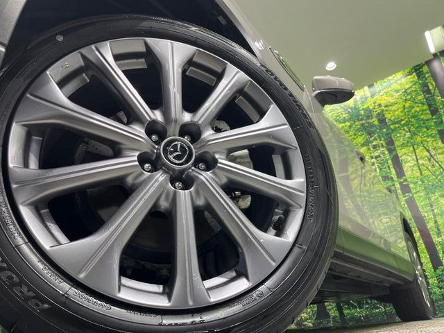 �y����20�C���`�A���~�z�C�[���z�O�ςɃ}�b�`���������A���~�z�C�[���𑕒����Ă���܂��B�e��ЊO�A���~�z�C�[����A�X�^�b�h���X�^�C�����戵�����Ă���܂��B���񂲑��k����������