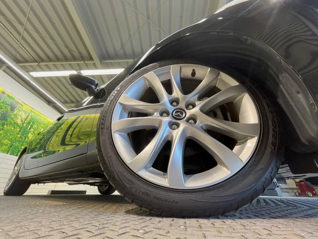 �y�����I�v�V����19�C���`�A���~�z�C�[���z�����I�v�V�����z�C�[���𑕒��B���s���\�̌���ɉ����A�O�ς����X�^�C���b�V���ɂȂ��Ă��܂��B