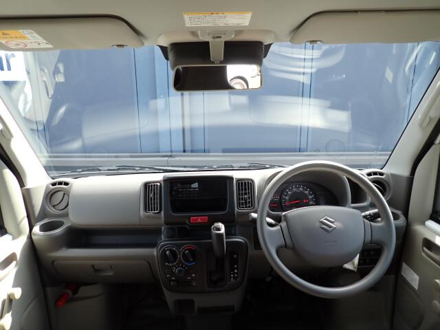 �C���p�l�摜�ɂȂ�܂��B�ԓ��͐��Ǝ҂ɂĎ����N���[�j���O�{�H�ς݂Ȃ̂ŁA��ϐ����ł��B