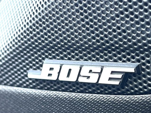 【BOSEサウンドシステム】高度なチューニング能力が搭載されており、高音質な音楽をお楽しみいただけます♪