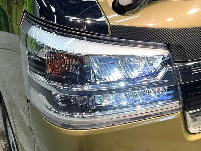 �yLED�w�b�h���C�g�z���V����ԑ��s�����ǍD�Ȏ��E���m�ۂ����S���ĉ^�]�ł��鍂�P�xLED�w�b�h���C�g�𑕔�!�_�����x�������A����d�͂��}�����Ă��܂��B