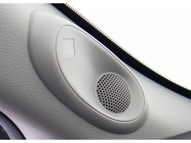 JBL�T�E���h�V�X�e��!�l�������ꂽ�X�s�[�J�[�ʒu!�K���X���ˉ��̉e�����ɗ͏��Ȃ����A���S�ȂŃX�e�[�W�̍L��������n��!���܂��܂ȉ��y���A�\��L���ɐ��������Ƒt�ł��܂�!