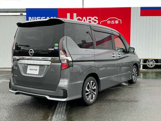 セレナ2.0 ハイウェイスターV