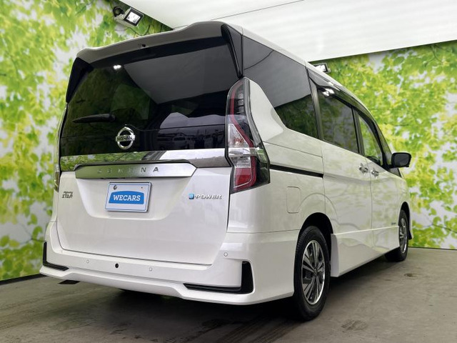 セレナ1.2 e-POWER ハイウェイスターV