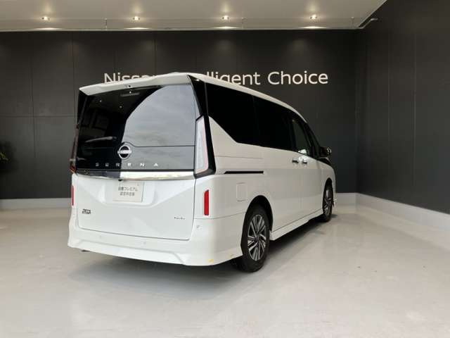 セレナ2.0 ハイウェイスターV