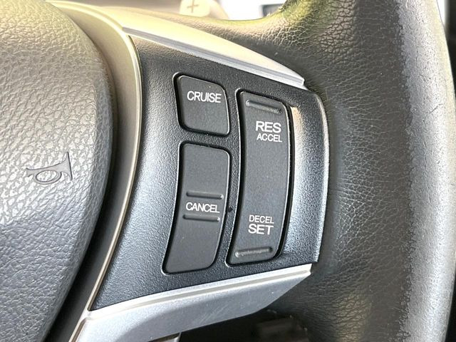 �y�N���[�Y�R���g���[���z�������H�����N���N���s�B�A�N�Z���𗣂��Ă���葬�x�ő��s���ł��A�������^�]���̕��S���y��!�����E�������ȒP�ȃX�C�b�`����Œ����ł��܂��B