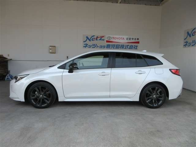 カローラツーリング1.8 ハイブリッド W×B