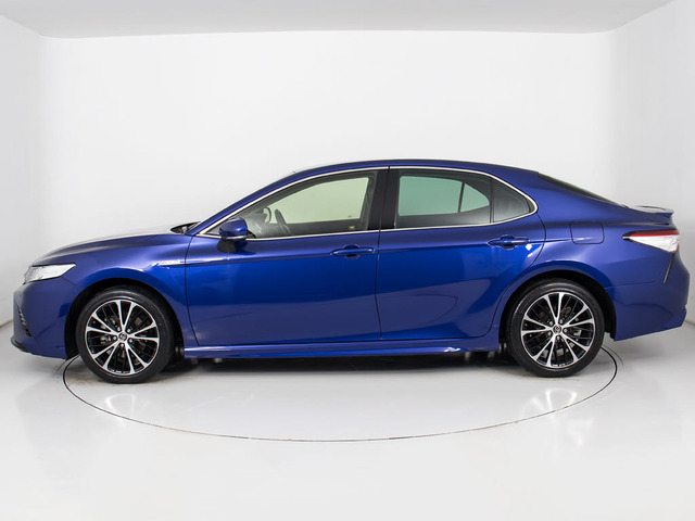 18インチアルミホイール装着車両!!アルミホイールの変更も可能です!お客様のお好みの1台を作成可能となります!※詳細はスタッフまでお尋ねください。