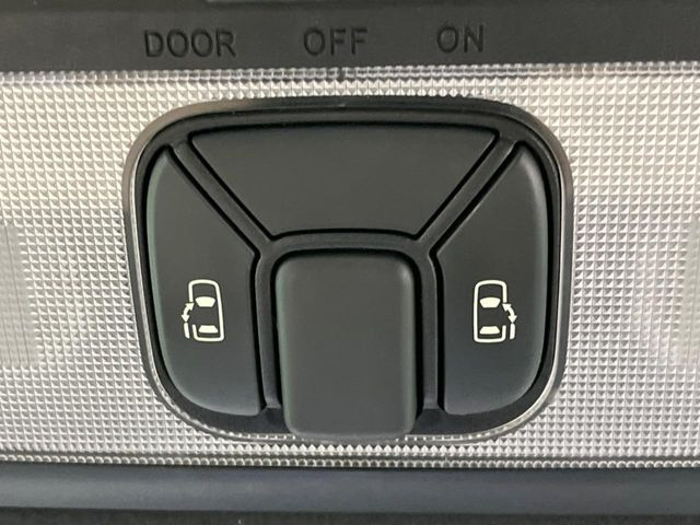 �y�����p���[�X���C�h�h�A�z�X�}�[�g�L�[��^�]�Ȃ̃X�C�b�`�Ō�ȗ����X���C�h�h�A�̊J���\���d��������͂����ăh�A���J����K�v�������A�����Ȃ��q�l�ł��ȒP�ɊJ���߂ł����K�ł���